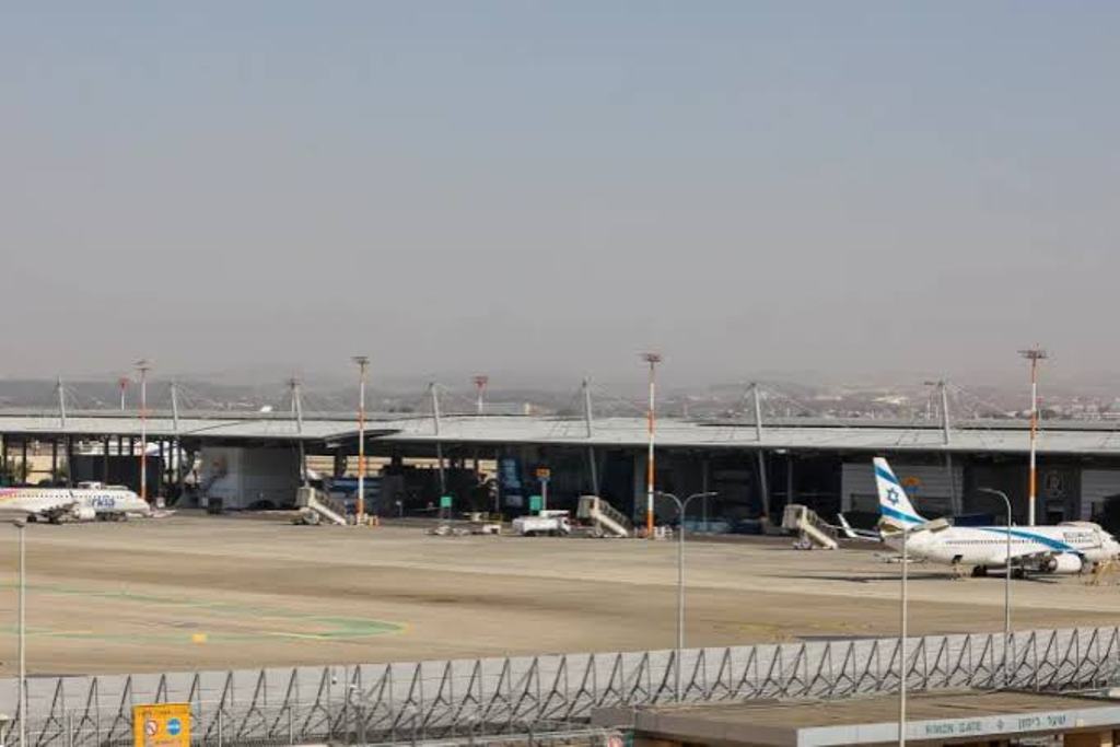 Israel gia hạn lệnh cấm bay đến Dubai đến hết tháng 10